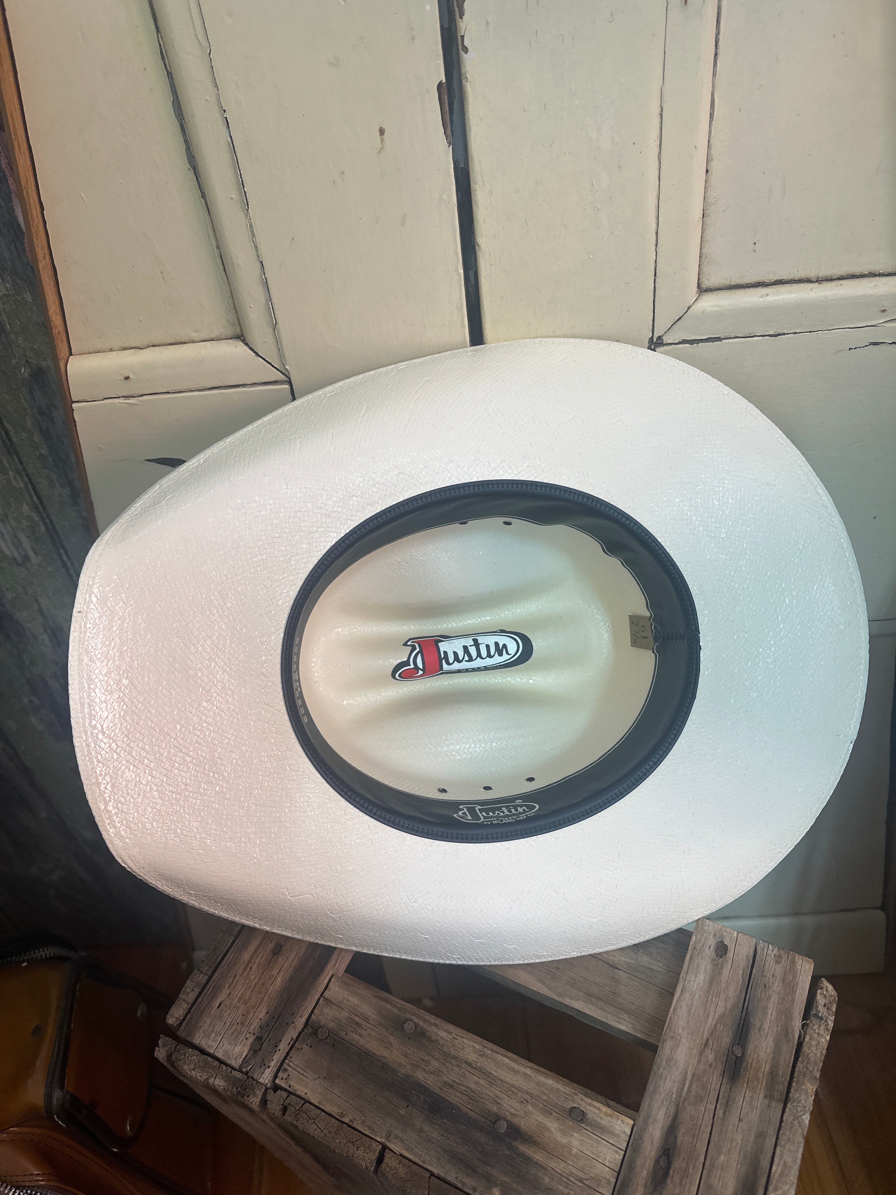 Justin Black Hills Ivory Straw Hat