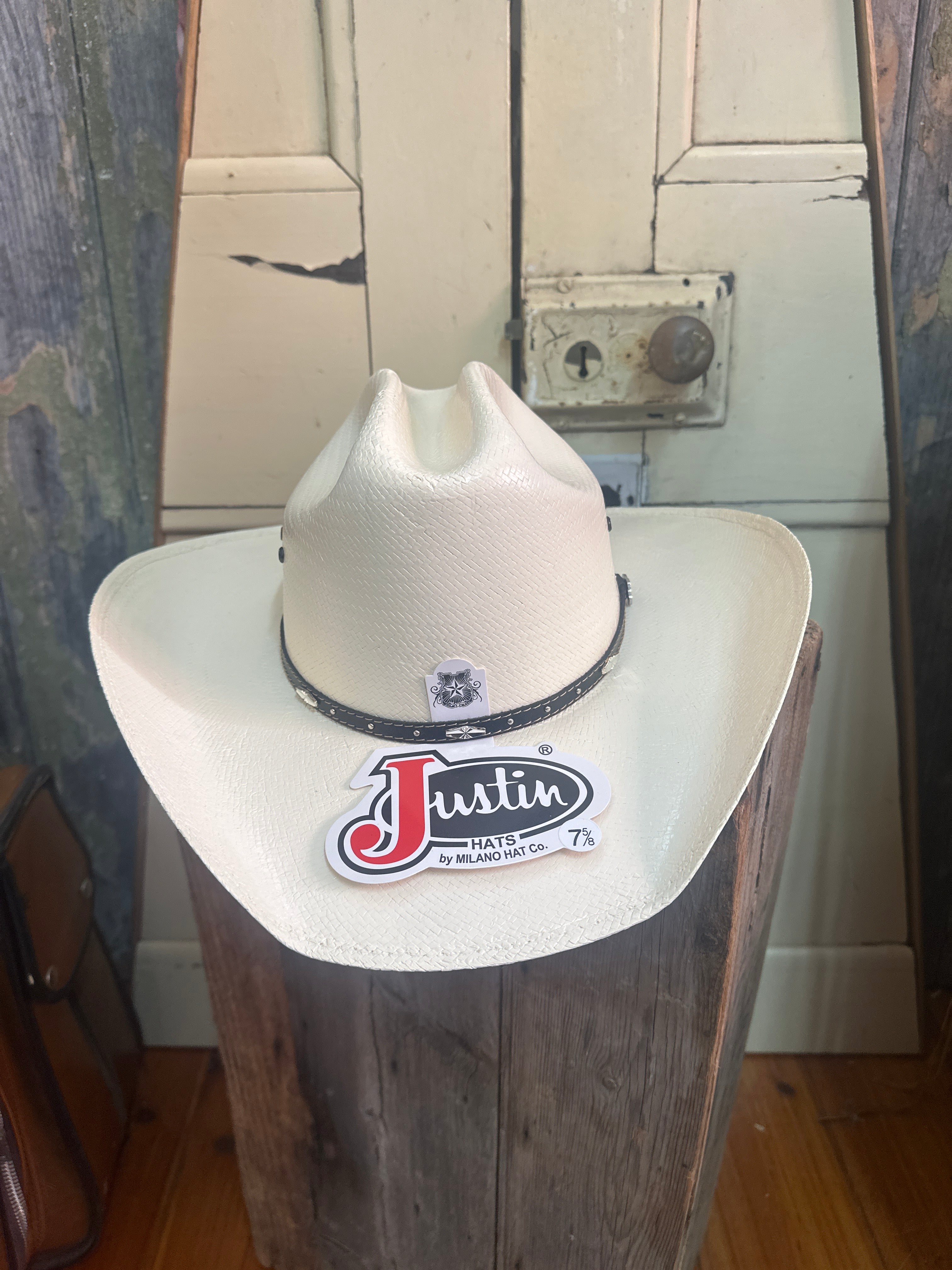 Justin Black Hills Ivory Straw Hat